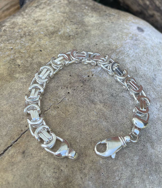 JUST ONE Byzantine Link Bracelet