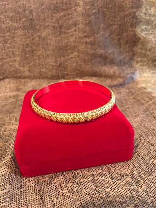 JUST One 22k Yellow gold Indian Bangle